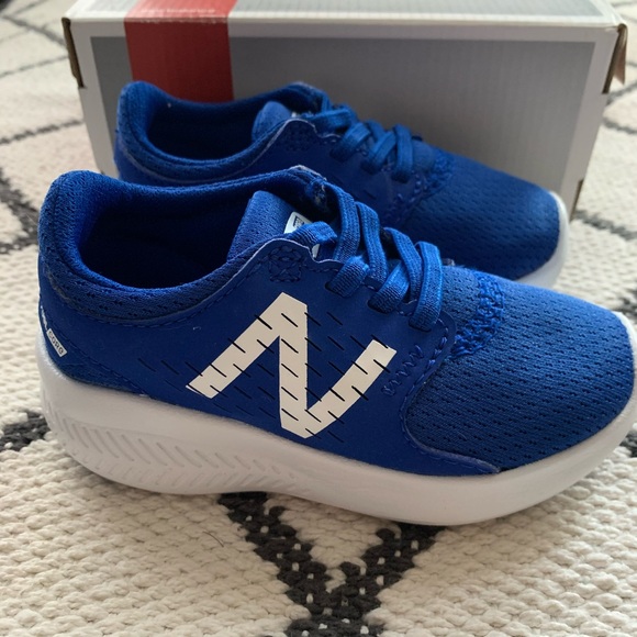 NIB new balance fuelcore infant sz6 - Picture 2 of 5